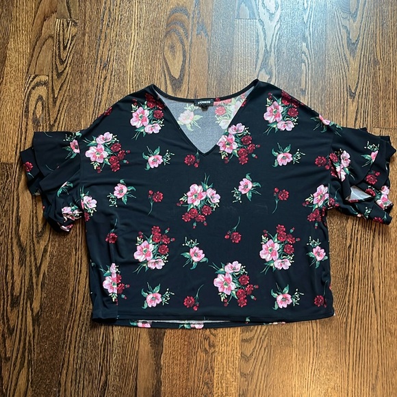 Express top - Picture 1 of 3